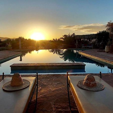 Les Jardins De Taja Hotel Ourika Buitenkant foto